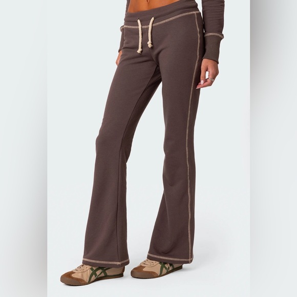 Two piece set - Picture 3 of 6